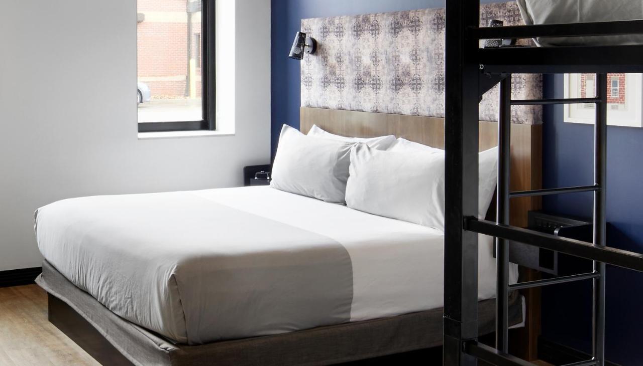 Tryp By Wyndham Pittsburgh/Lawrenceville Экстерьер фото